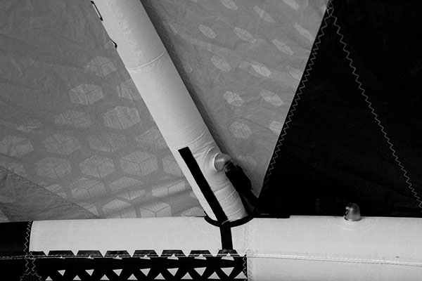 MAST SLEEVE OPENING MAST SLEEVE OPENING